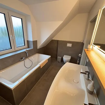 Holiday home Zur Bruegg 1 Emden
